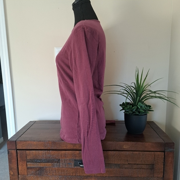 Ellen Tracy Cotton Tee Long Sleeved Burgandy Red T-shirt Women's Cotton Tee - Picture 2 of 8